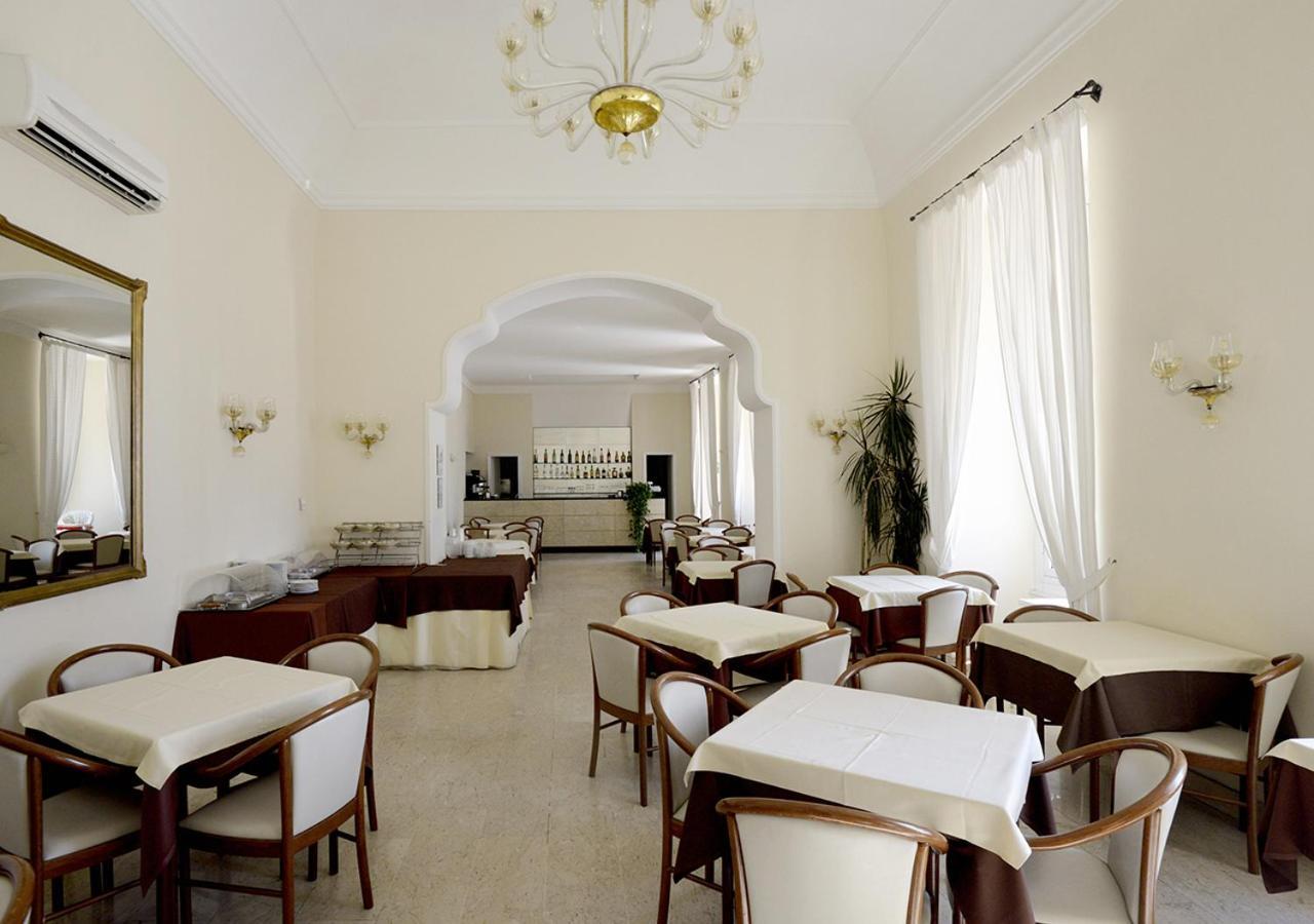 Hotel Mediterranee Genoa Exterior photo